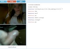 دو لزبین جوان در حال بازی دوبله فارسی فیلم پورن دیلدوس در حمام SexoWebcam.Online
